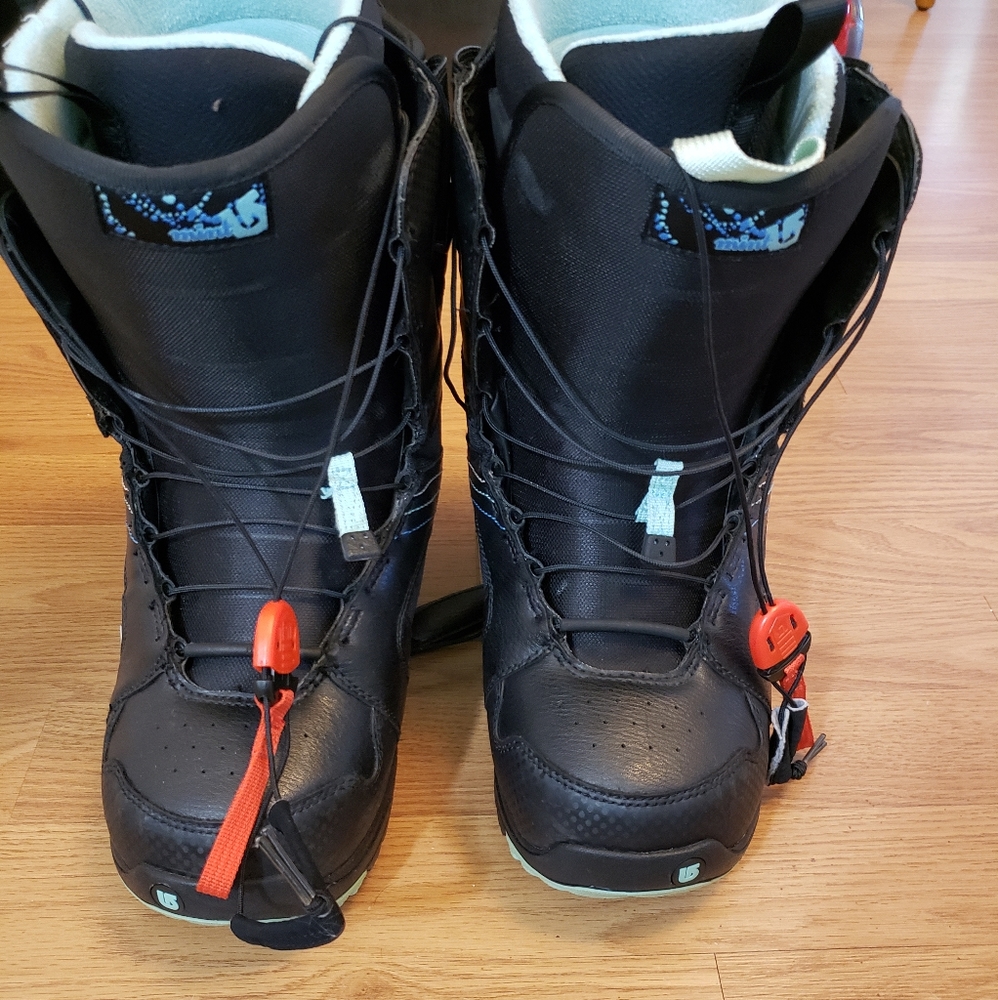 Women's Burton Mint Snowboard Boots